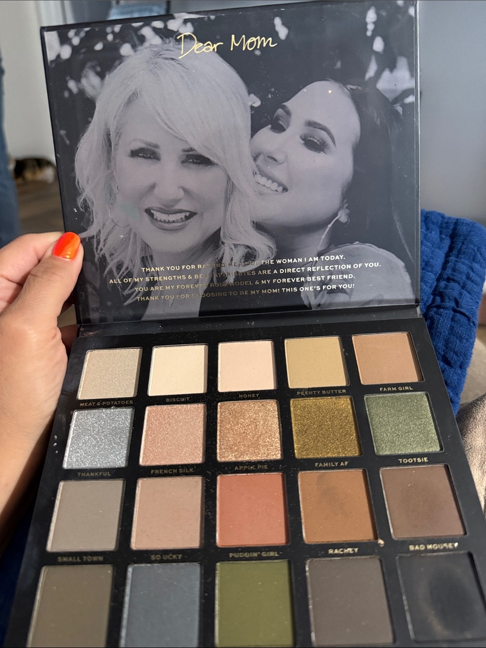 Jaclyn “Dear Mom” Eyeshadow Pallet